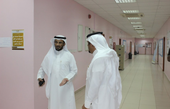 Dean of the Community College of al-Kharj observes the readiness of the girls section for the final exams