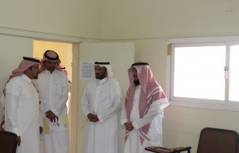 The dean held a meeting with the administration and financial affairs general director