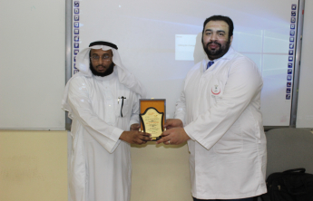 Al-Kharj Community College raises its Students&#039; the Awareness  of the infectious diseases