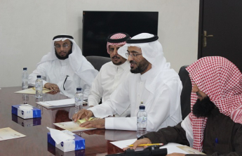 Dean of Faculty and Staff Members meets the staff of the Community College of al-Kharj
