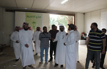 Staff of the Community College of al-Kharj pay a visit to the Taghlibya organic Farm