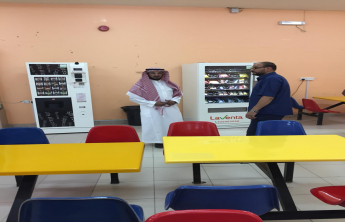 Dean of the Community College of al-Kharj supervises the College readiness to receive its new students