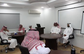 University vice-rector for Academic Affairs visits the Community College of al-Kharj