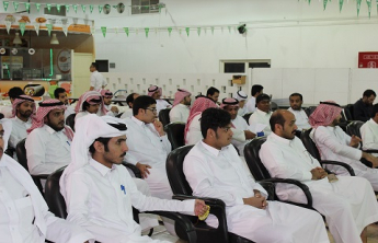 In association with the Civil Defense, Alkharj Community College hosts a workshop on the fundamentals of  Fire Fighting and Dangerous Materials